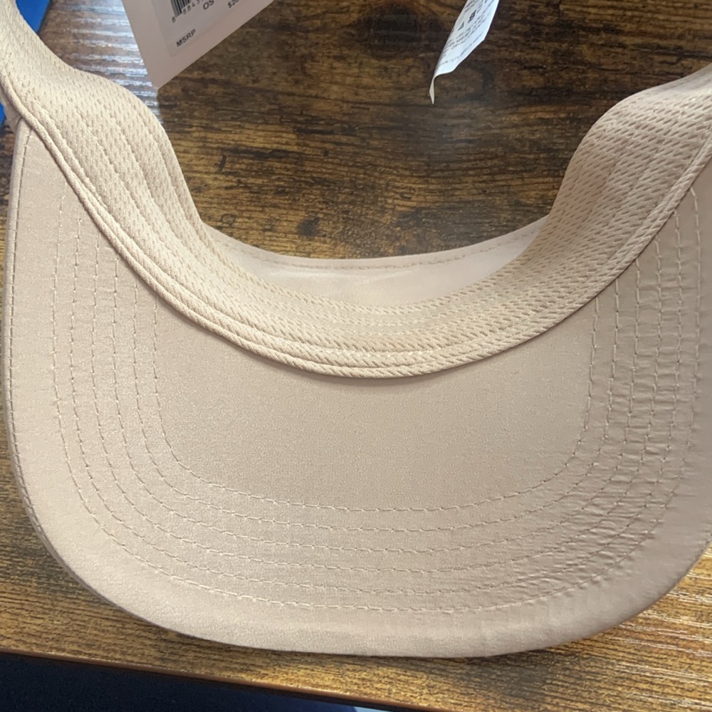 NWT ‘PUMA’ RUNNING VISOR!! - Picture 4 of 6
